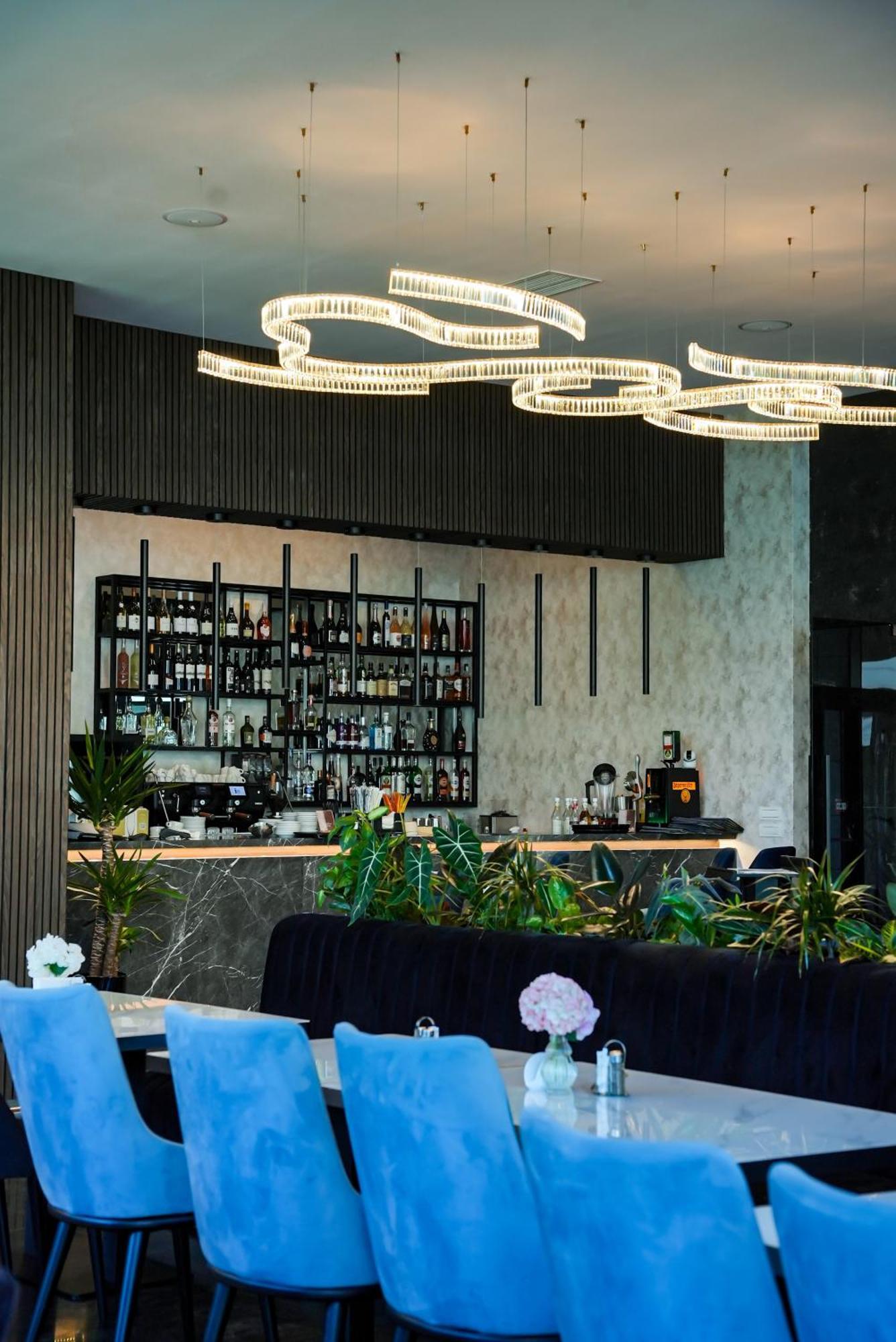 Panoramic Mamaia Hotel エクステリア 写真