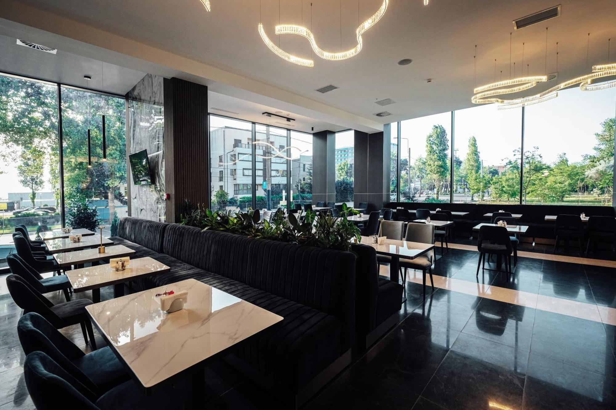 Panoramic Mamaia Hotel エクステリア 写真