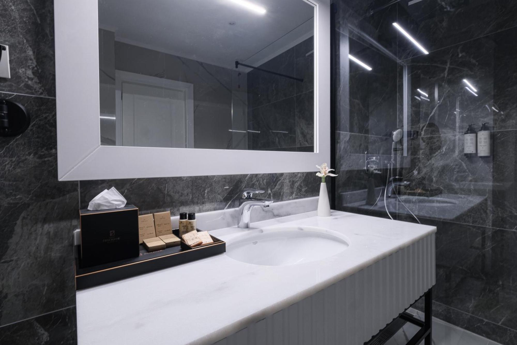 Panoramic Mamaia Hotel 部屋 写真
